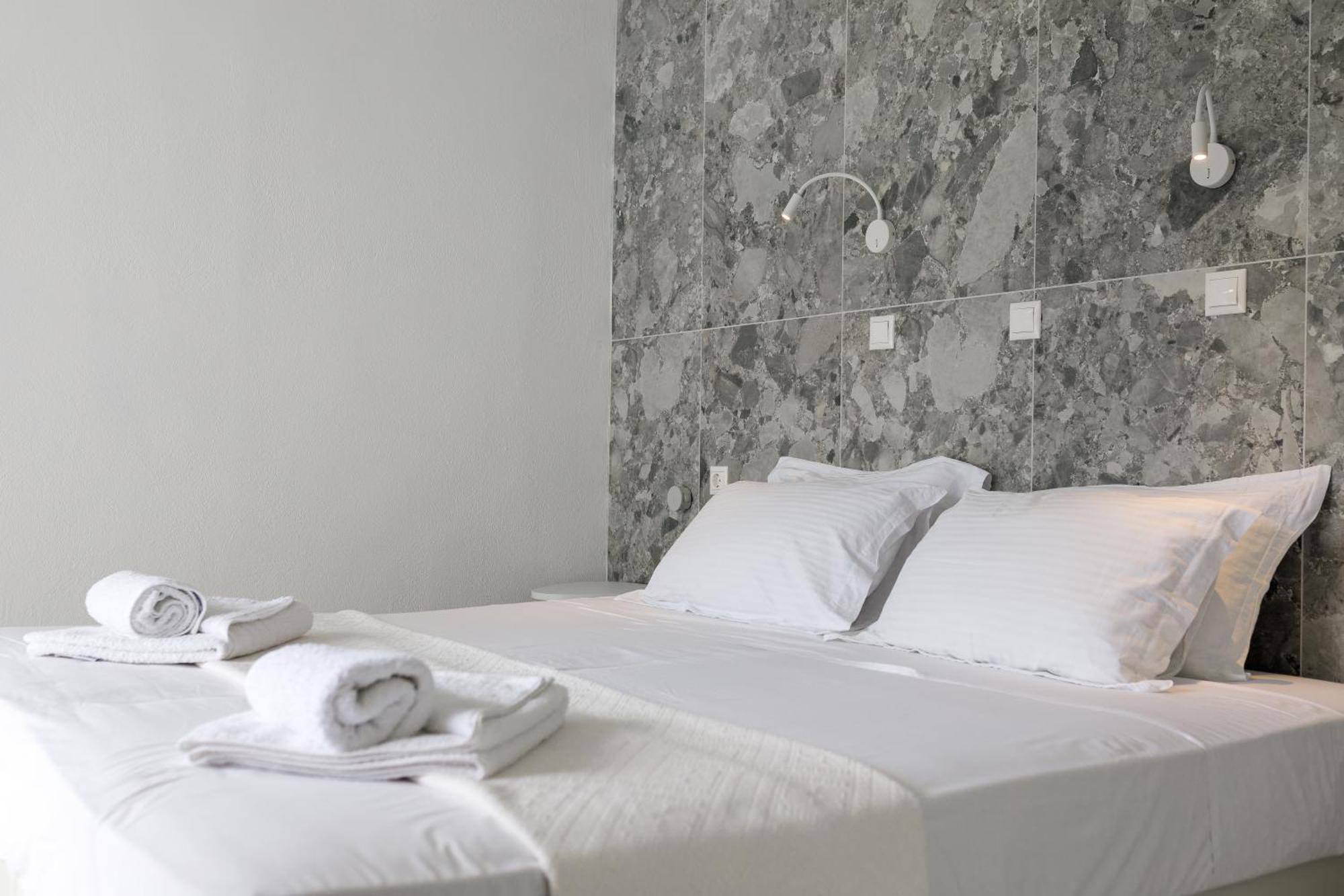 Nathalie Hotel 3*